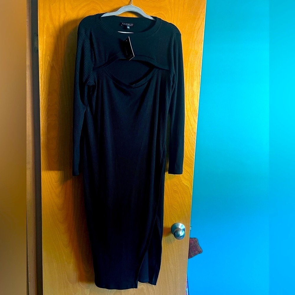 Eloquii Black Long Sleeve Dress size 
Neck cutout & side slit 18/20